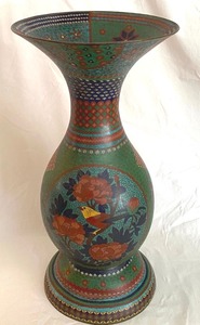lot 3 image: Tall Beautiful Cloisonn Vase