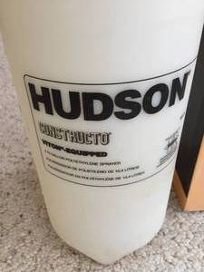 lot 297 image: Hudson 2.75 Gallon Lawn Sprayer
