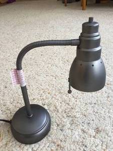 lot 304 image: Metal Adjustable Arm Desk Lamp