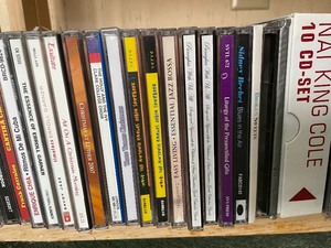 lot 195 image: Lot of CDs