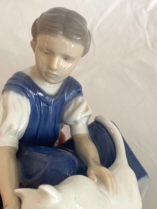 lot 20 image: Bing and Grondahl Porcelain Figurine  (1745)
