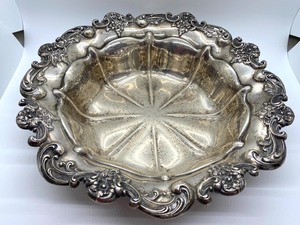 lot 59 image: Sterling Silver Bowl