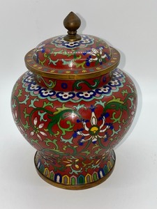 lot 65 image: Chinese Cloisonn Covered Jar