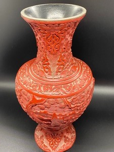 lot 71 image: Carved Cinnabar Chinese Vase