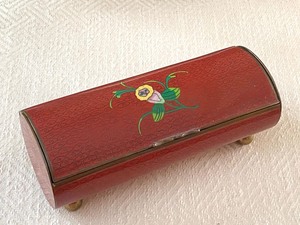 lot 66 image: Hinged Cloisonn Box