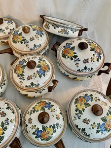 lot 354 image: ASTA Cookware Set