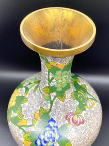 lot 73 image: Cloisonn Vase