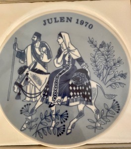lot 388 image: Porsgrund Collectors Plates