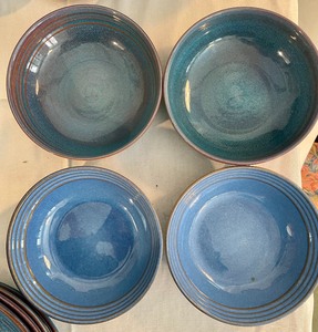lot 378 image: Rackliffe Blue Hill Pottery from Maine