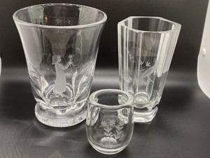 lot 85 image: Three Orrefors Etched Vases