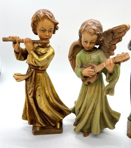 lot 80 image: Three Vintage Christmas Angels and Mini Nativity Dioramas