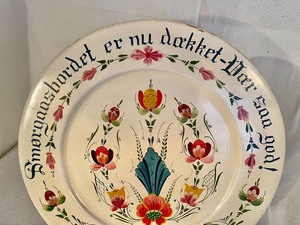 lot 408 image: Rosemaling Decorative Wall Art