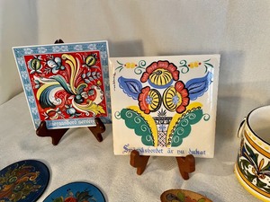 lot 404 image: Rosemaling Decorative Items