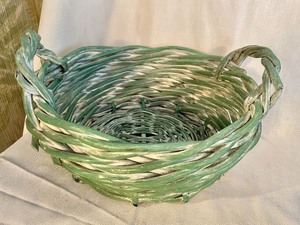 lot 122 image: Home Decor Lot and More