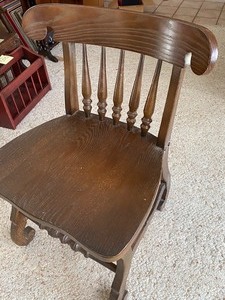 lot 250 image: Oak 1960s Ornate Wooden Chair