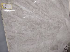 lot 1 image: Quartzite Slab, Approx. 80x120, Taj...