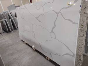 lot 7 image: Quartz Slab, Approx. 64x127, Calcut...