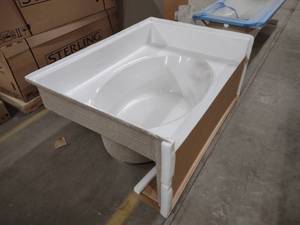 lot 272 image: Kohler Bathtub, 2603TWL-WH...