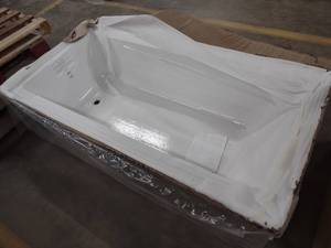 lot 279 image: Maax Bathtub, 106183-R-000-001-111...