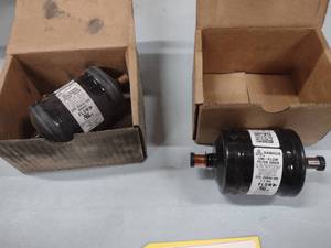 lot 455 image: (2) Refrigerant FilterDrier, 69HOG...