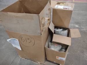 lot 474 image: Pallet of Assorted HVAC Parts & Mis...