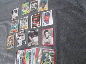 lot 22 image: 40 Baseball Stars Cards...