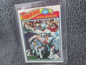 lot 25 image: 1977 Topps Roger Staubach Cards...