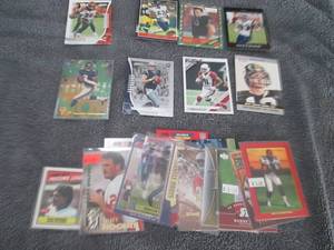 lot 26 image: 25 Football Star Cards...