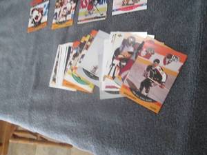 lot 34 image: 50 Hockey Stars Cards...