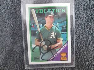 lot 52 image: Mark McGwire Autograph w Certifica...