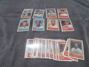 lot 55 image: Hall of Fame Baseball Cards...