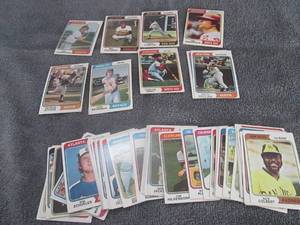 lot 58 image: 50 1974 Topps Baseball Stars...