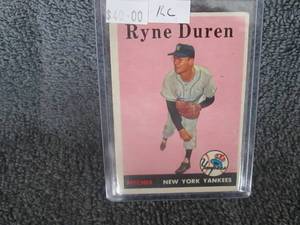 lot 59 image: 1958 Ryne Duren Topps Rookie Card...