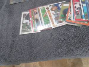 lot 62 image: 25 Football Rookie Cards...