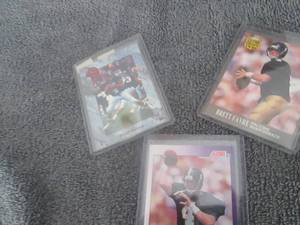 lot 100 image: 3 Brett Favre Rookie Cards...