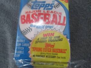 lot 106 image: 1989 Topps Baseball Packs...