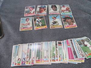 lot 108 image: 50 1976 Topps Baseball Cards...