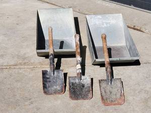 lot 128 image: (2) Cement Trowels and (3) Cement Paddles