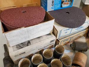 lot 162 image: Assorted Sanding Discs & Barrels