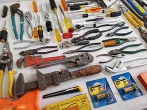 lot 195 image: Large Misc Tools Lot