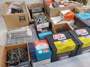 lot 200 image: Massive Hardware Lot