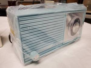 lot 233 image: Vintage Brand New in Box Realtone Solid State AM Table Radio