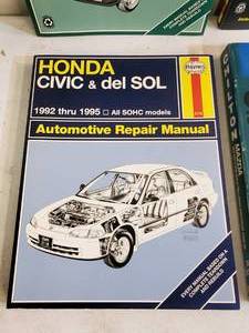 lot 146 image: (4) Automotive Repair Manuals