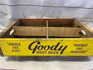 lot 7 image: AntiqueGoodyRootbeerWoodCrate