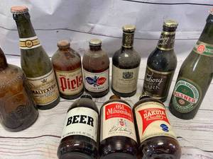 lot 24 image: Collection of 10 Vintage Beer Bottles NoShipping