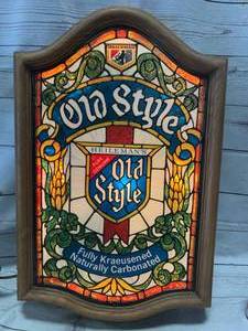 lot 68 image: Old Style Lighted Sign 16 x 26