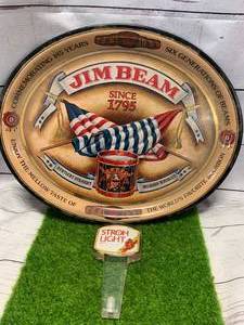 lot 85 image: Jim Beam Tray & Strohs Light Tap Handle