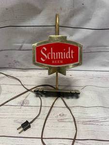 lot 92 image: Vintage Schmidt Beer Light