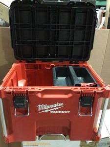 PACKOUT 22 in. Rolling Tool Box by Milwaukee in good condition