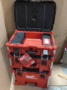 PACKOUT 22 in. Modular Tool Box Storage System by Milwaukee&nbsp&nbspCustomer Returns Open Box See Pictures